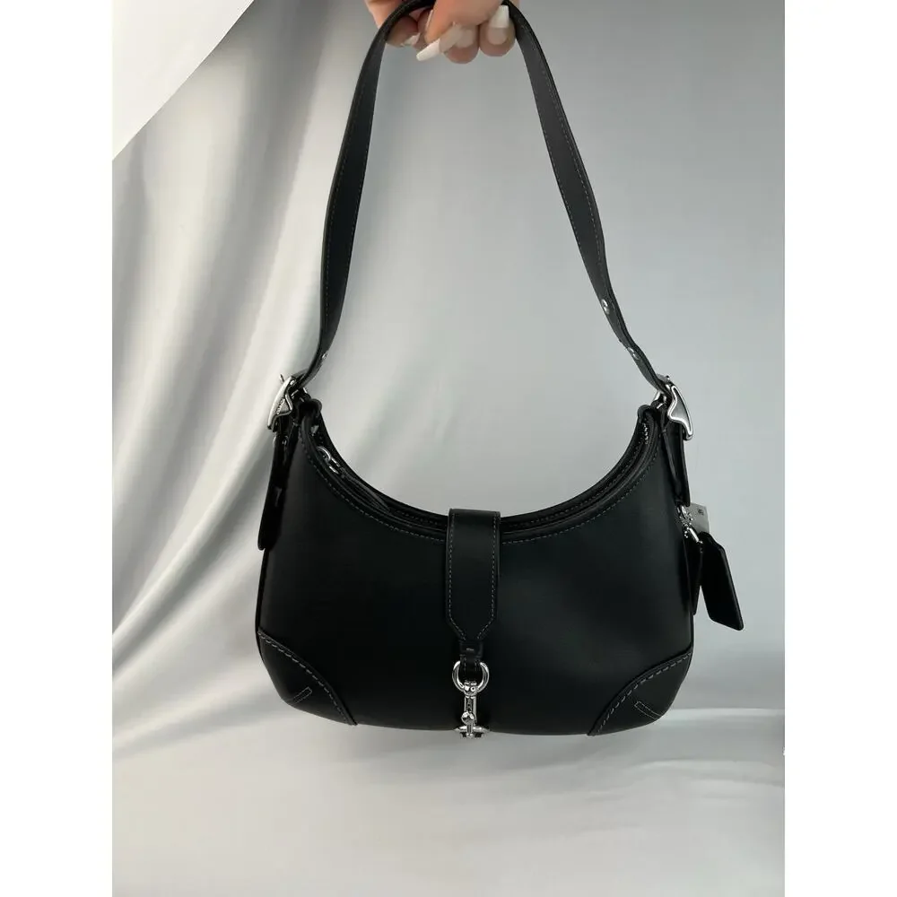 NWOT Coach Hamptons Hobo Bag in Black Glovetanned Leather (CW642)